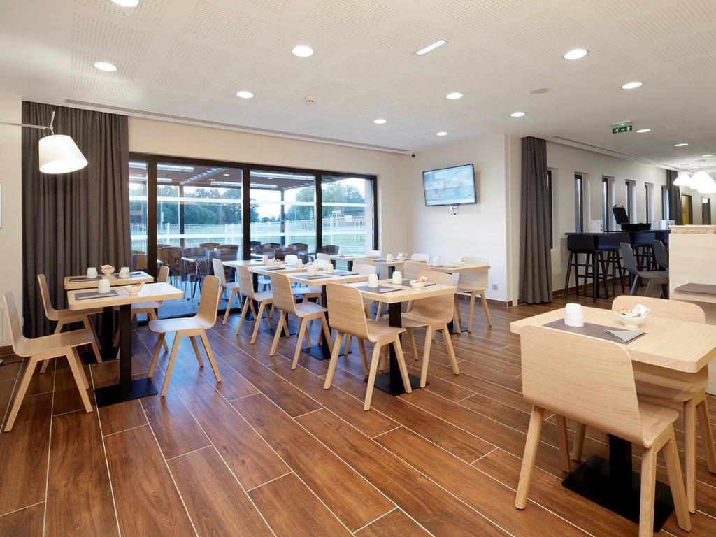 Kyriad Prestige Pau - Palais Des Sports Eksteriør billede
