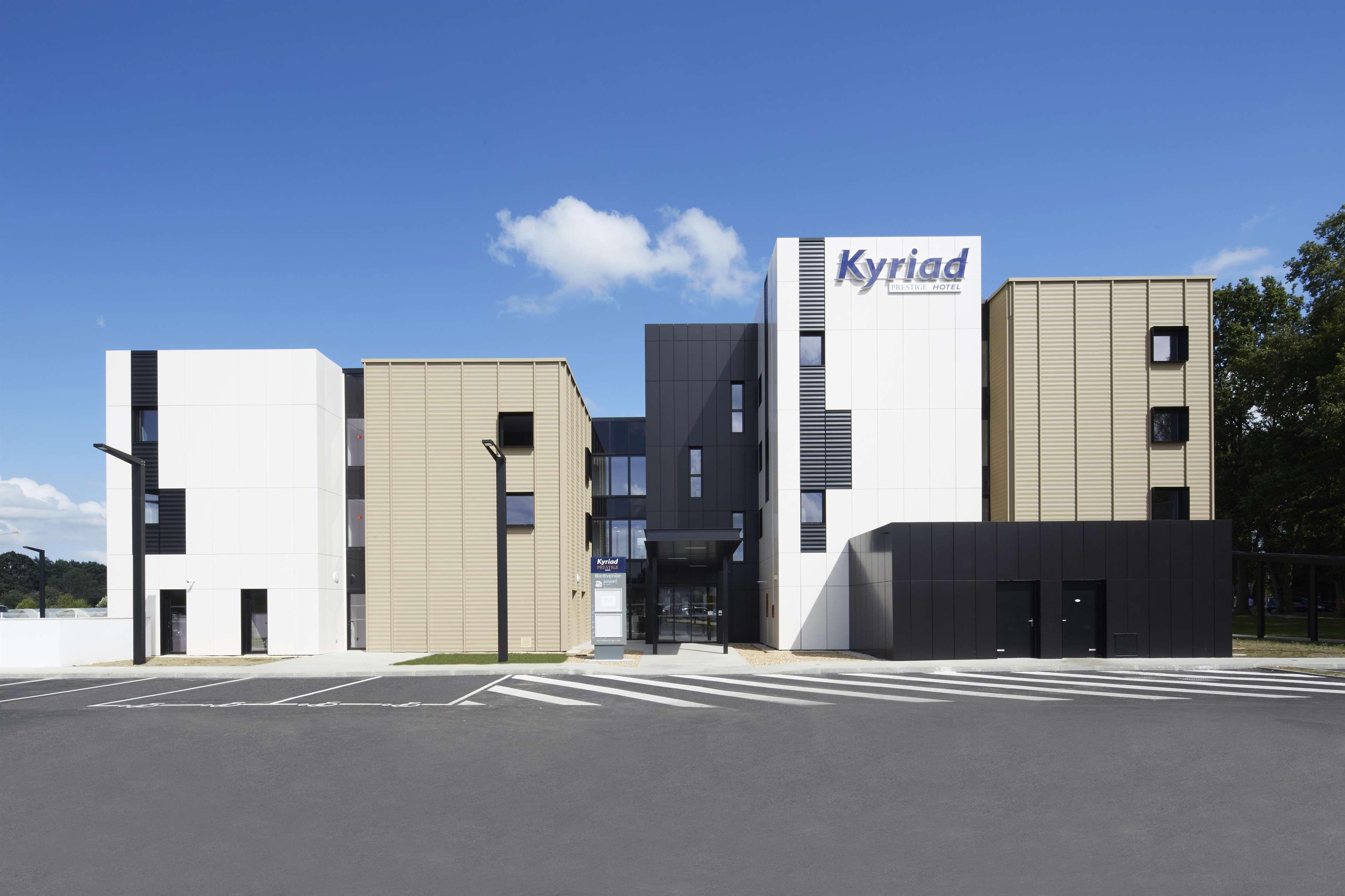 Kyriad Prestige Pau - Palais Des Sports Eksteriør billede