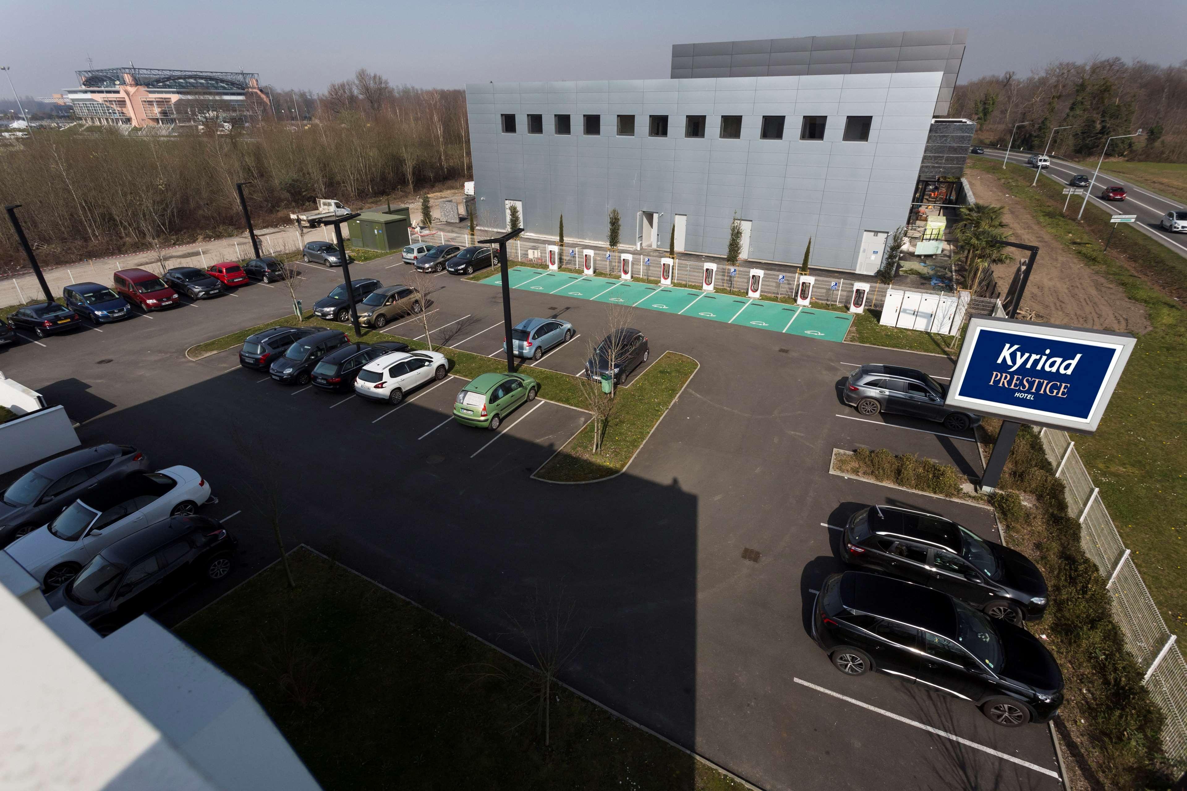 Kyriad Prestige Pau - Palais Des Sports Eksteriør billede