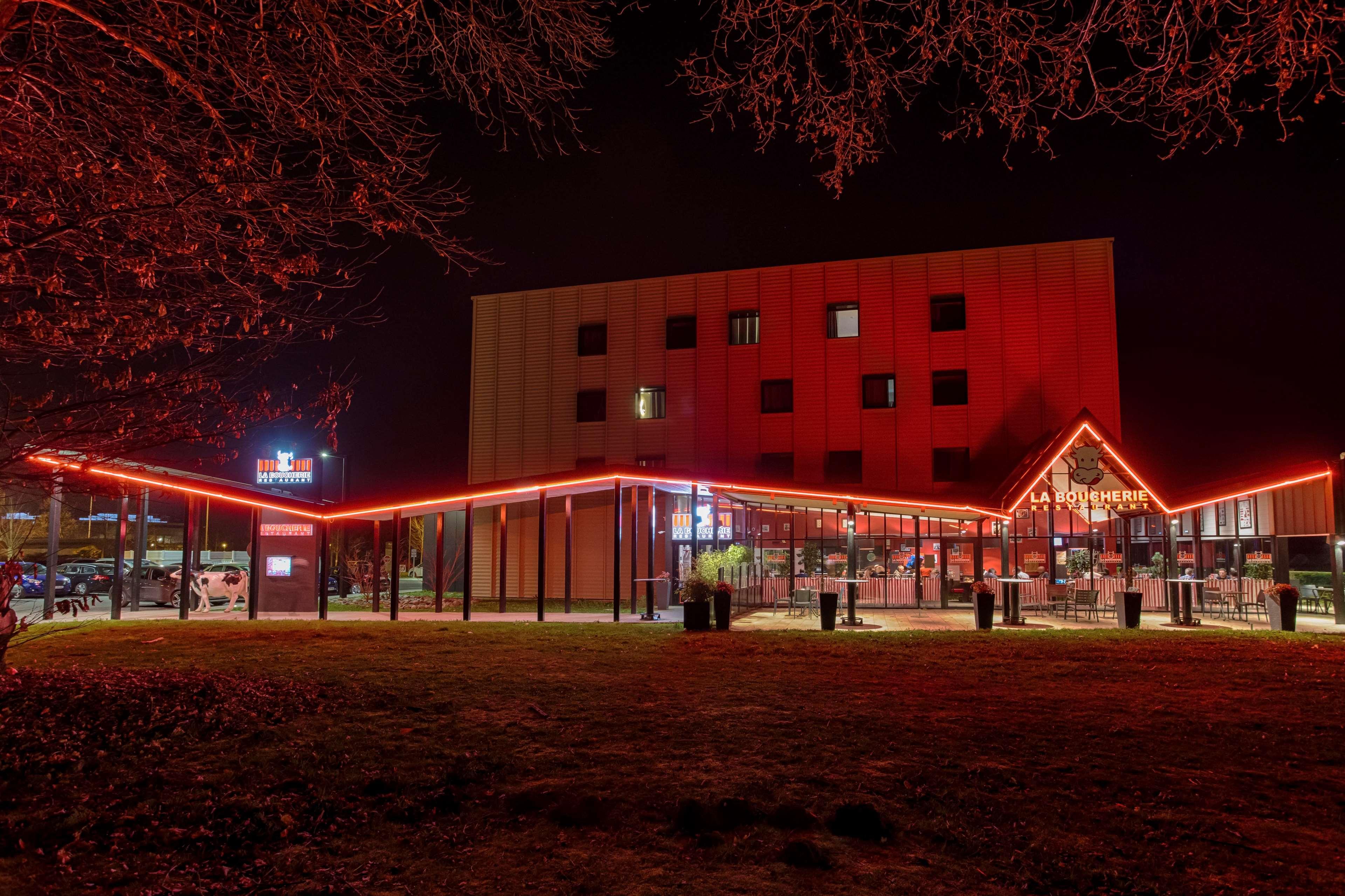 Kyriad Prestige Pau - Palais Des Sports Eksteriør billede