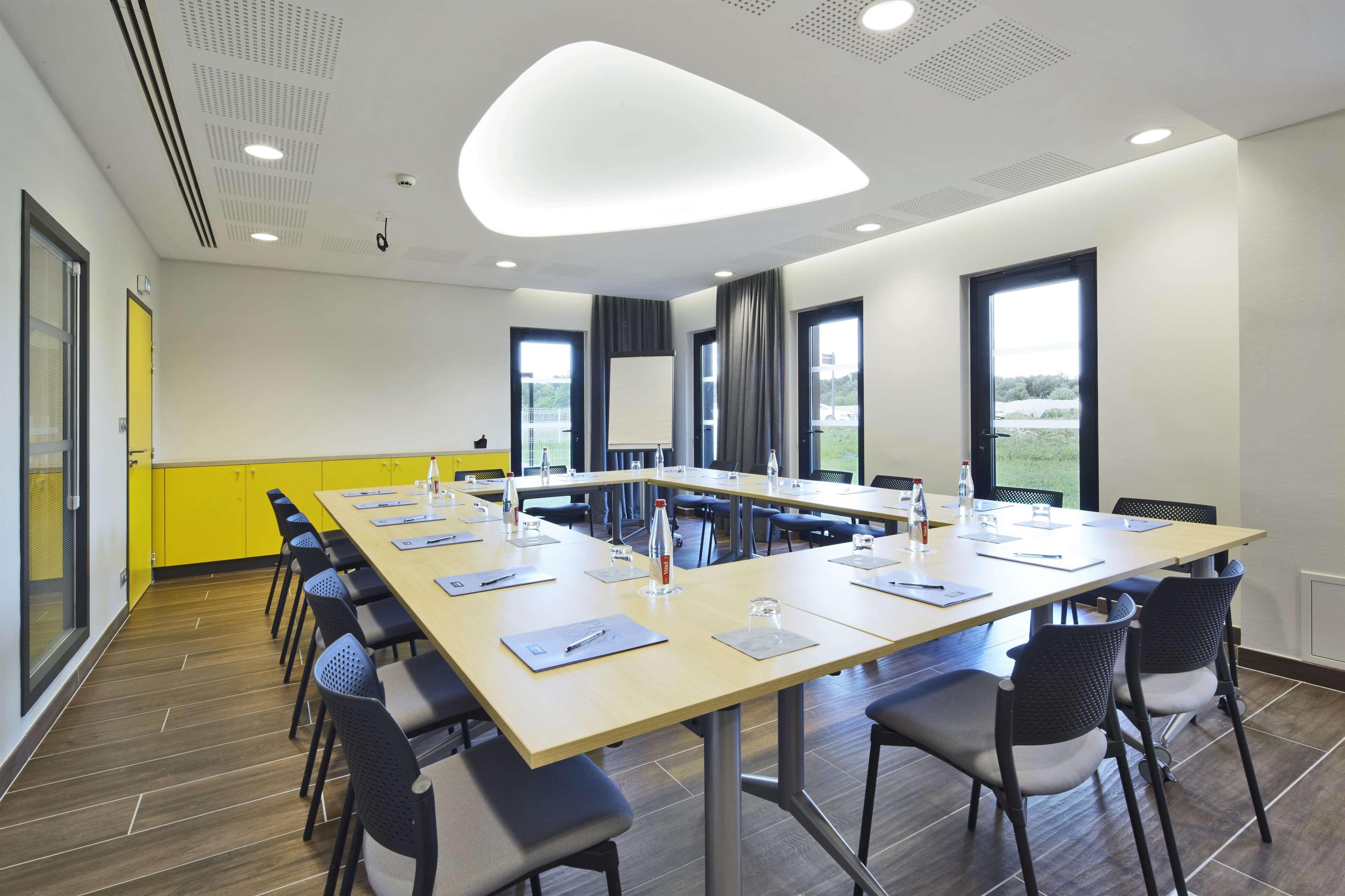 Kyriad Prestige Pau - Palais Des Sports Eksteriør billede