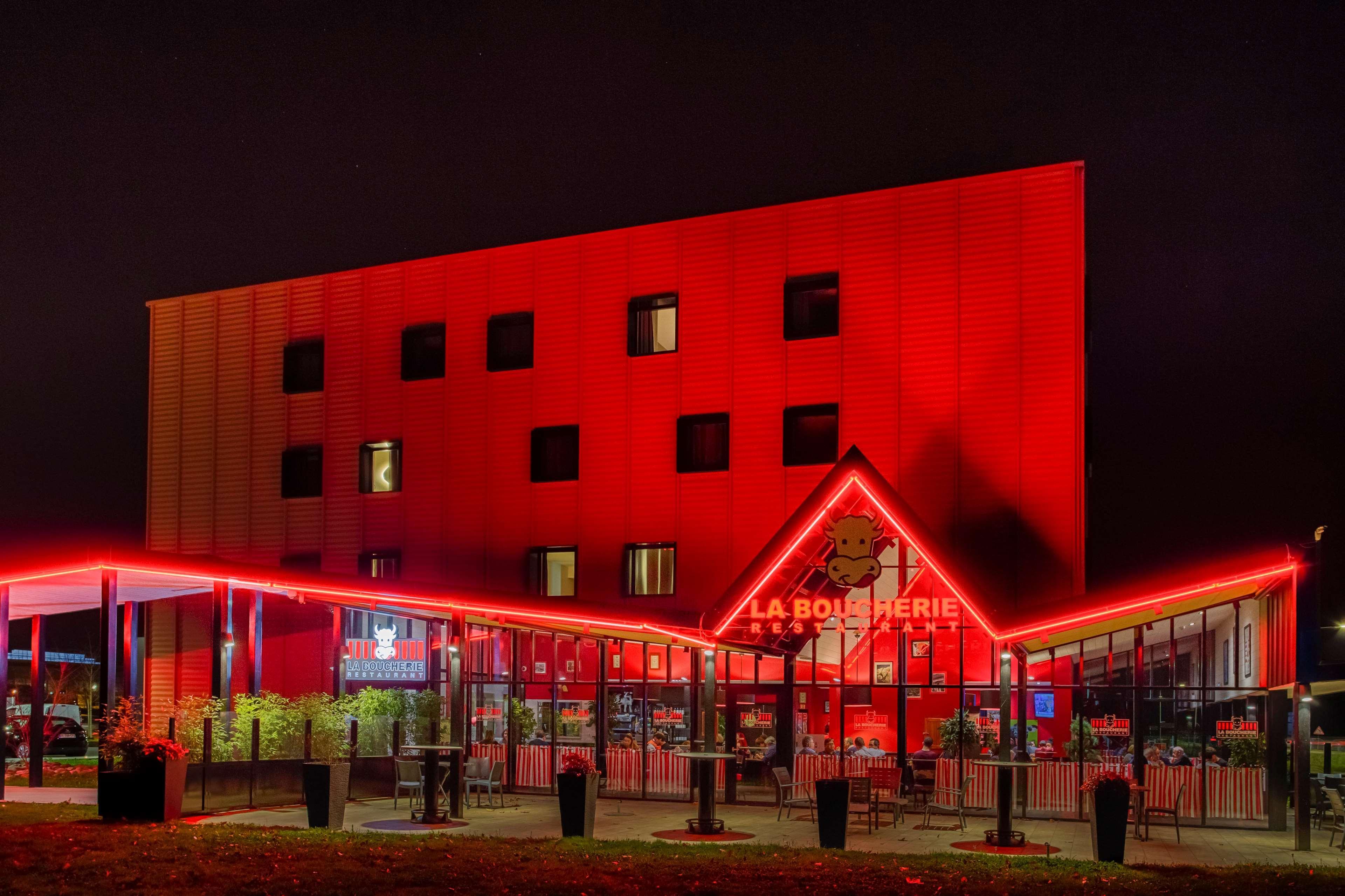 Kyriad Prestige Pau - Palais Des Sports Eksteriør billede